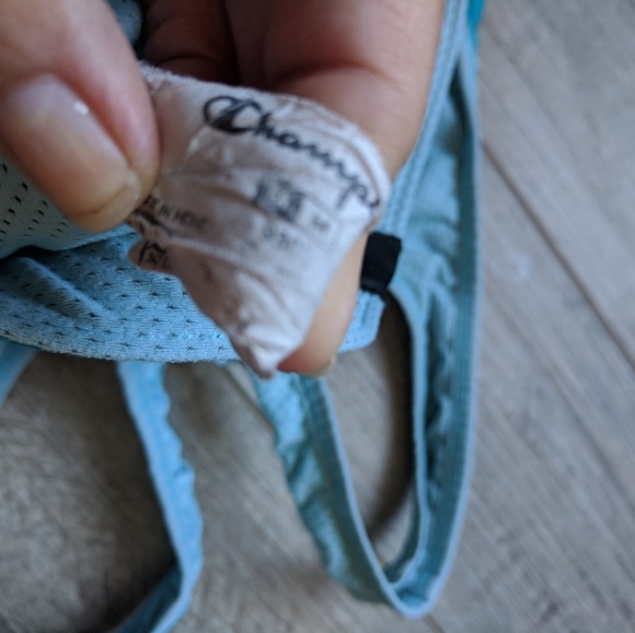 2 champion reversible sports bras - Picture 6 of 8